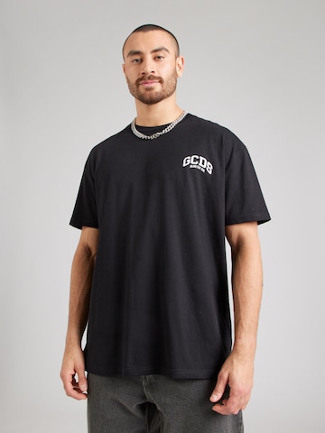 Tricou de la GCDS pe negru: față