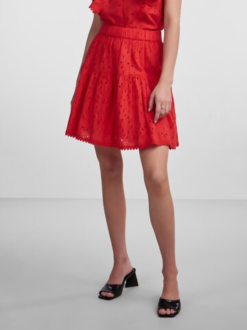 Y.A.S Skirt 'Jimbo' in Red: front