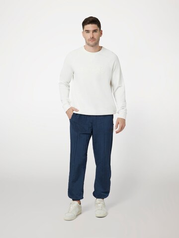 GUESS Sweater in White