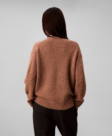 Calvin Klein Jeans Pullover in Braun