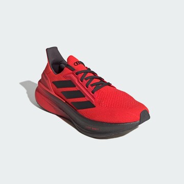 ADIDAS PERFORMANCE - Zapatillas de running 'Ultraboost 5 Audi F1 Team' en rojo