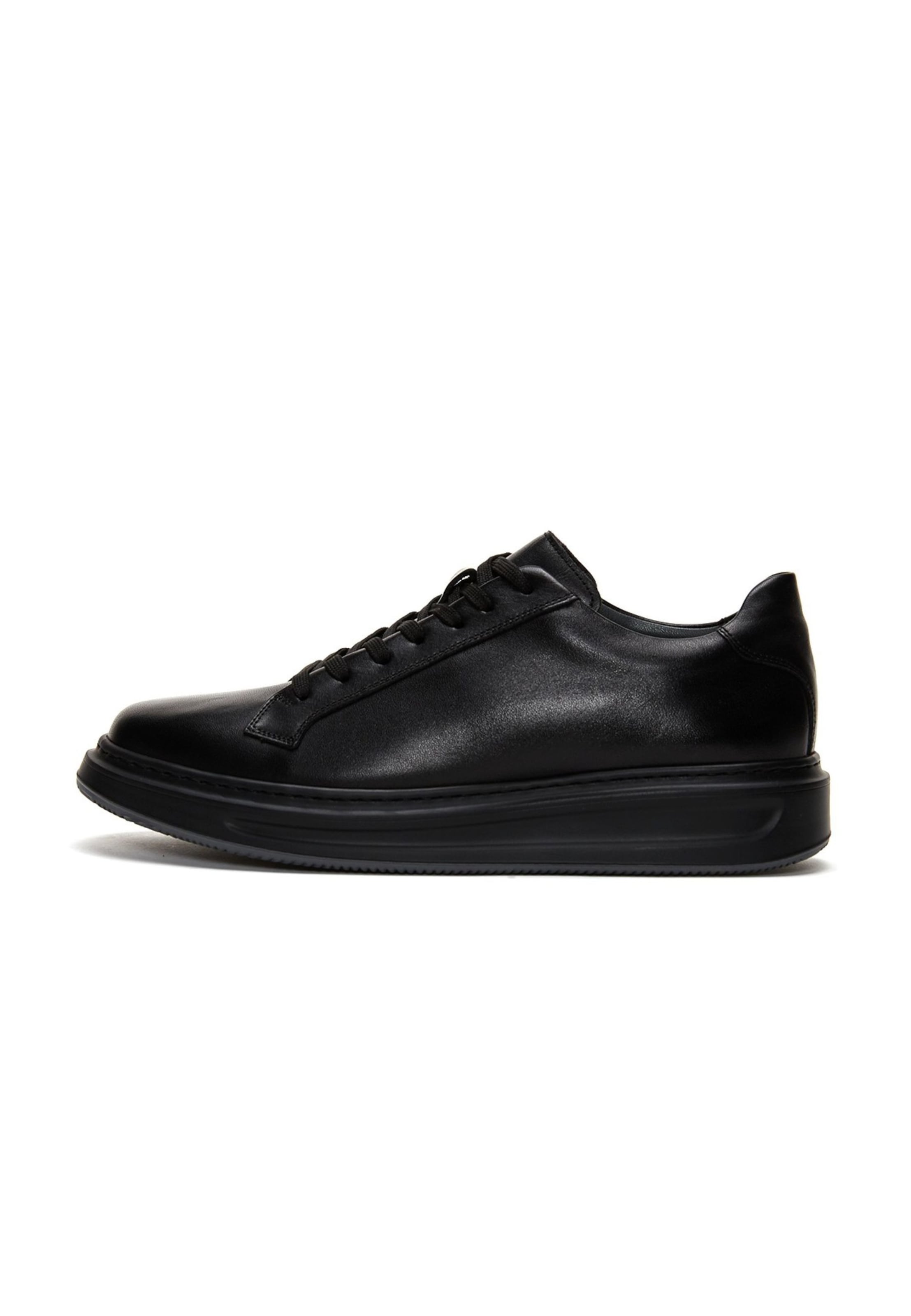 Derimod Athletic lace-up shoe in Black: front