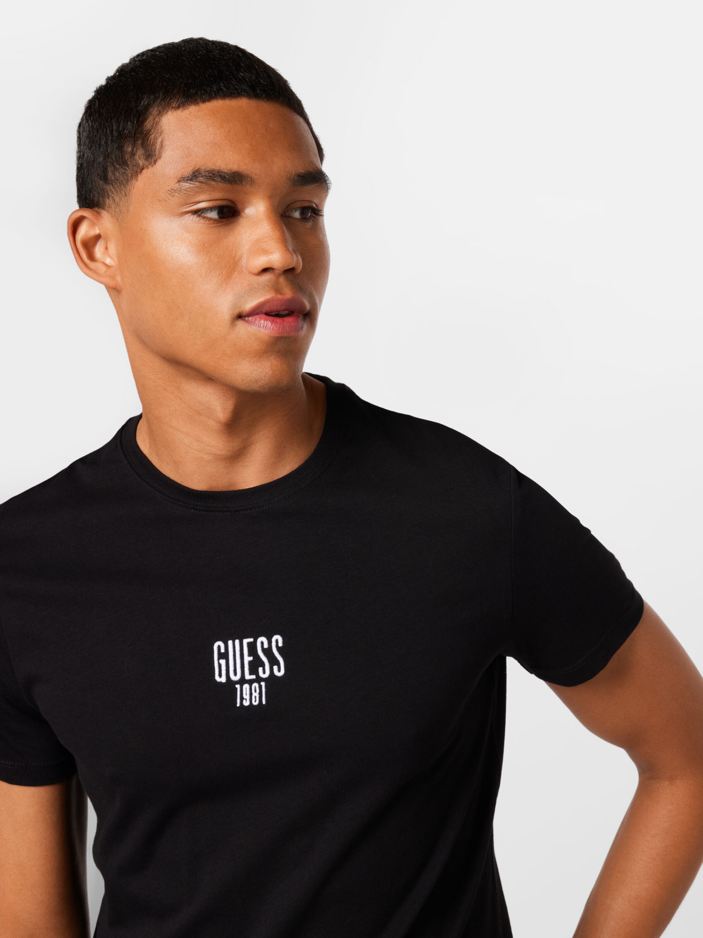 Männer Shirts GUESS T-Shirt 'GLORY' in Schwarz - ET58453