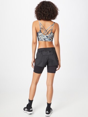 ADIDAS SPORTSWEAR - Skinny Calças de desporto 'Run Fast' em preto