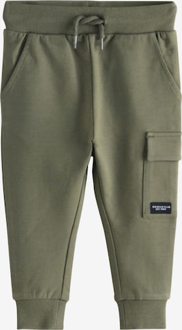 Next Tapered Housut värissä vihreä: etupuoli