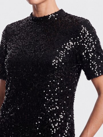 APART Kleid in Schwarz