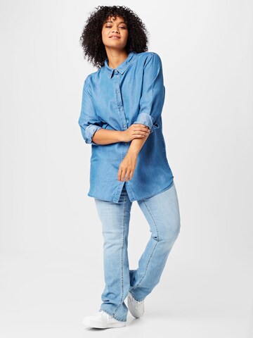 Camicia da donna 'CBEA NORA' di ONLY Curve in blu