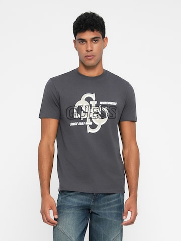 GUESS Футболка в Серый: спереди