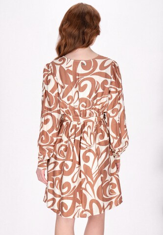 Robe DreiMaster Klassik en beige