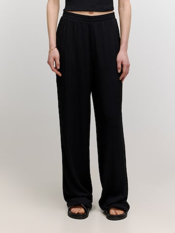 EDITED Loose fit Pants 'Isobel' in Black: front