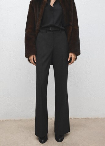 MANGO Regular Pleat-Front Pants 'Carlota' in Grey: front