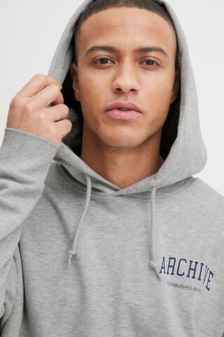 !Solid Sweatshirt 'Francisco' in Grau