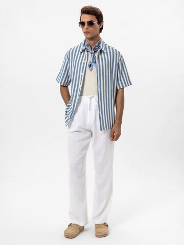 Antioch Regular fit Button Up Shirt in Blue