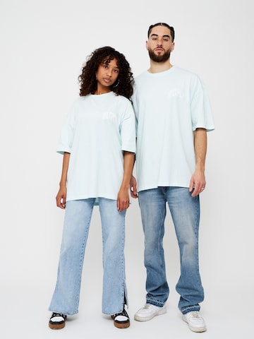 T-Shirt 'Koi' Multiply Apparel en bleu