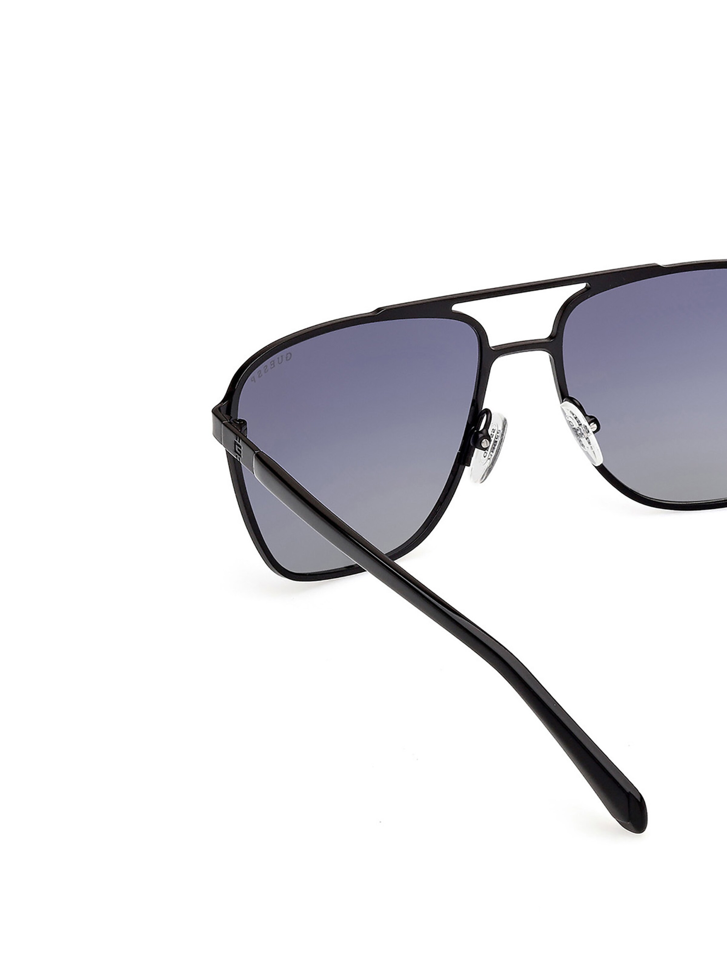 GUESS Sonnenbrille in Schwarz