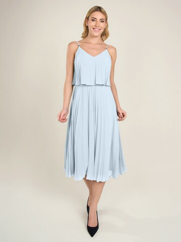 APART Cocktail Dress in Blue: front