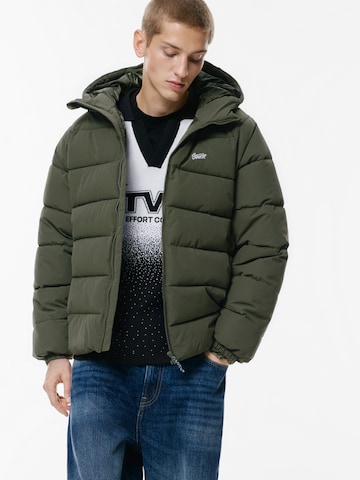 Pull&Bear Winterjas 'STWD' in Groen: voorkant