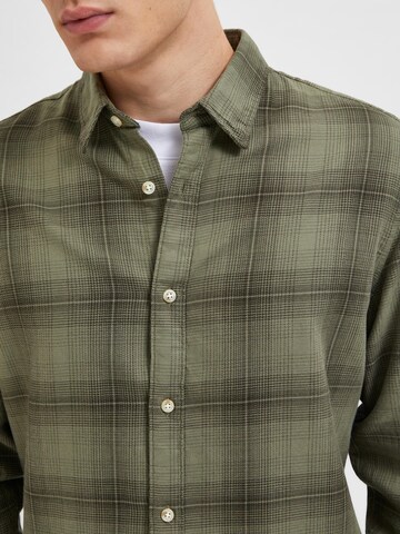 Regular fit Camicia 'Robin' di SELECTED HOMME in verde