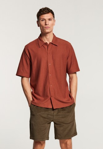 Shiwi Regular fit Button Up Shirt 'ALEC' in Brown: front