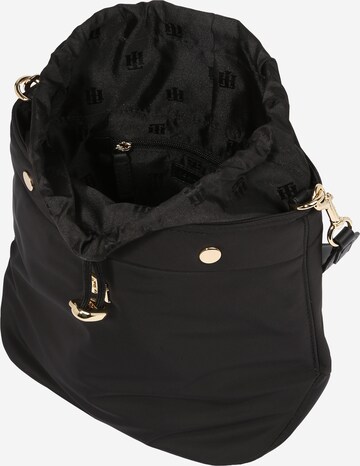 TOMMY HILFIGER Shoulder Bag in Black