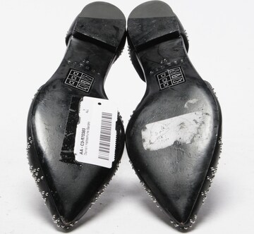 Sandro Flats & Loafers in 37 in Black