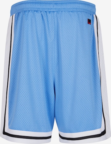 FUBU Loosefit Shorts in Blau