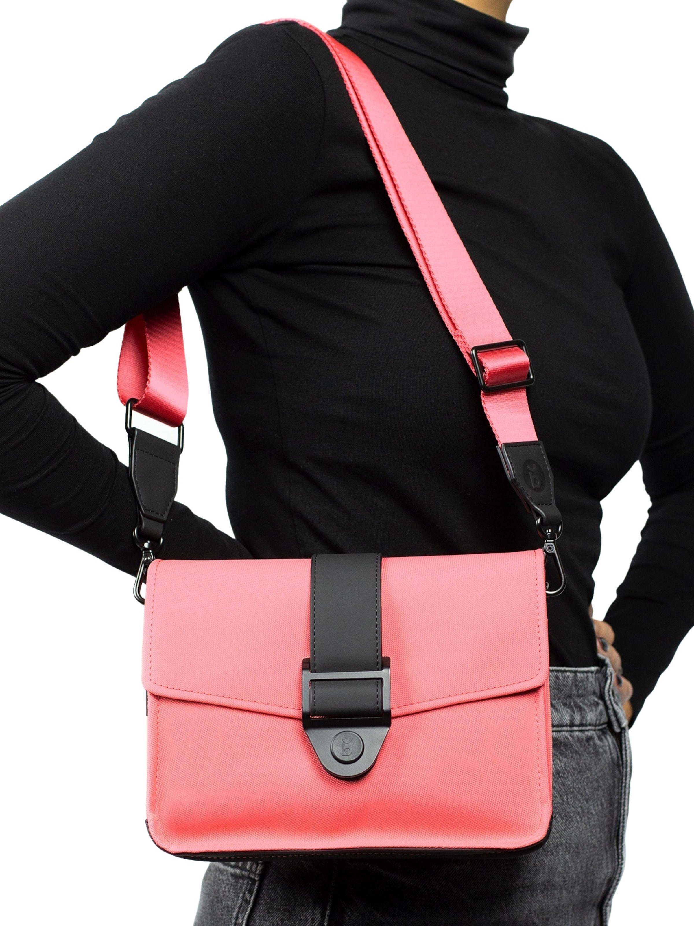 Bold Banana Schoudertas in Roze: voorkant