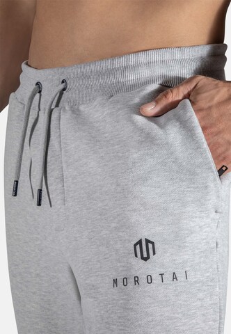 MOROTAI Tapered Sportbroek 'Corporate' in Grijs