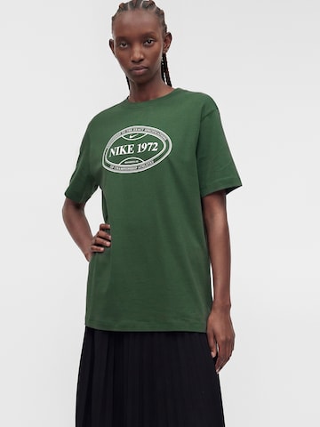 Nike Sportswear Μπλουζάκι σε πράσινο
