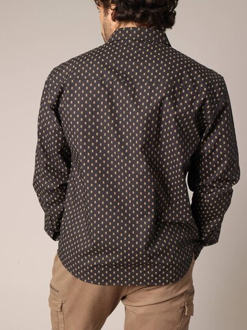 Coupe regular Chemise 'Lathi' Deeluxe en noir