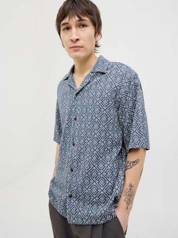 JACK & JONES Comfort fit Button Up Shirt 'JPRBLUVincent' in Blue