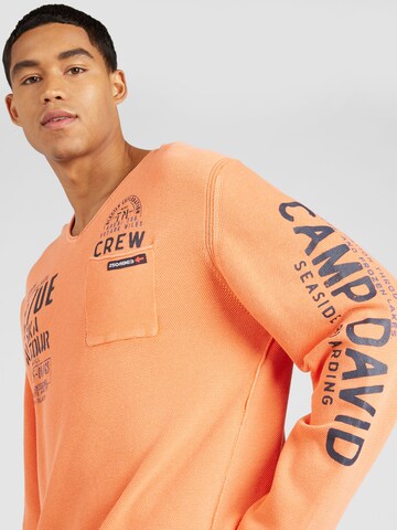 Pull-over CAMP DAVID en orange