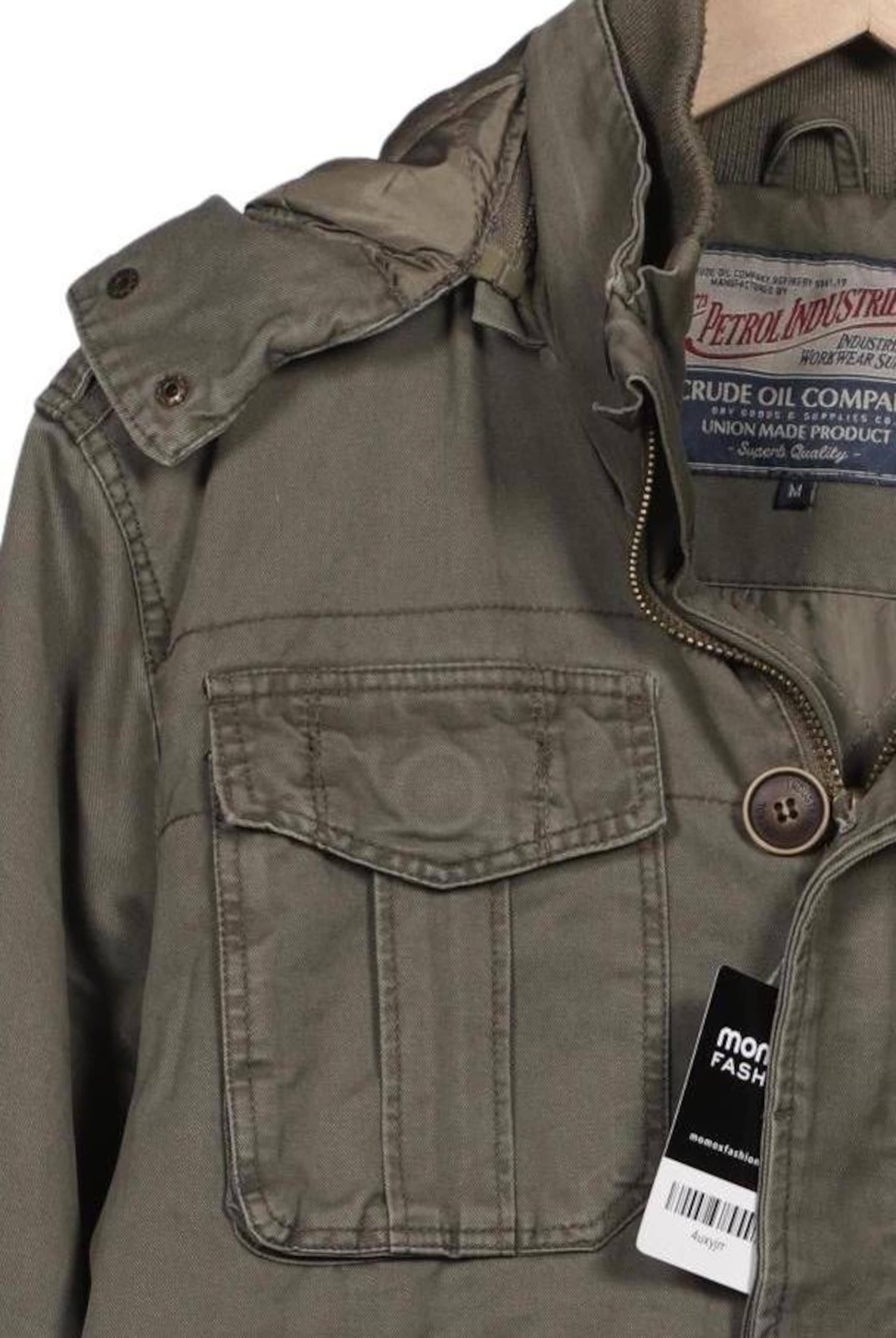 Petrol Industries Jacket & Coat in M in Green