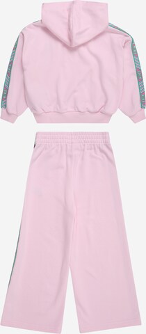 Nike Sportswear Костюм для бега 'HAPPY CAMPER' в Ярко-розовый