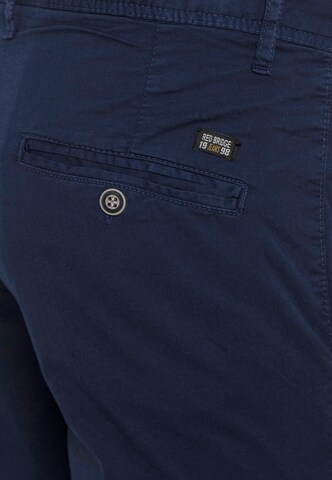 Redbridge Regular Shorts in Blau