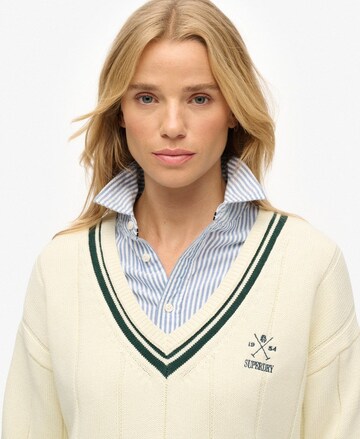 Pull-over 'Cricket Club Jumper' Superdry en blanc