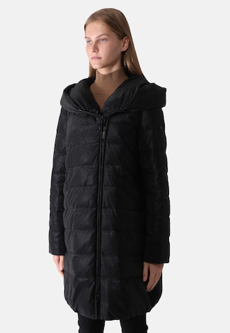 baronia Winter Coat in Black: front