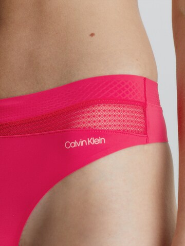 Calvin Klein Underwear Regular Thong in Pink