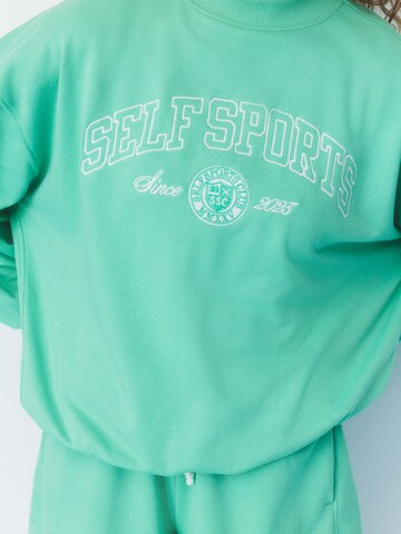self. Sweatshirt in Groen