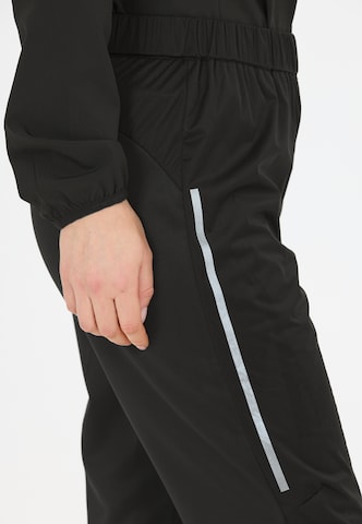 ENDURANCE Tapered Sportbroek 'Morakot' in Zwart