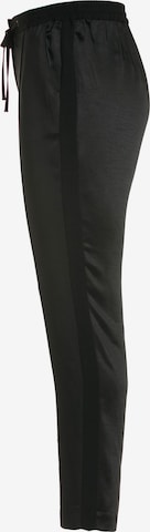 Regular Pantalon à plis Ulla Popken en noir