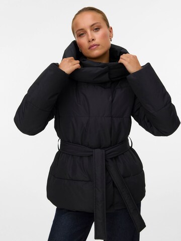 Veste d’hiver 'VMMIA' VERO MODA en noir