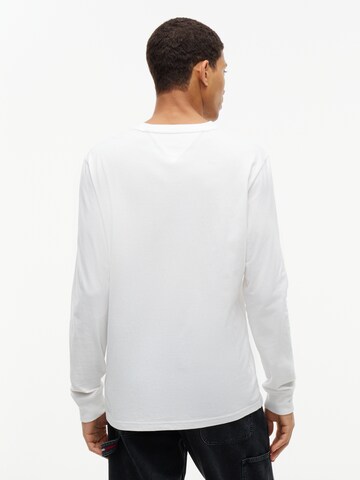 Tommy Jeans Shirt in White