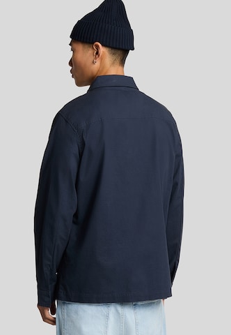 Lyle & Scott Tussenjas in Blauw