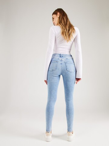 Skinny Jeans di MYLAVIE by Sarah Harrison in blu