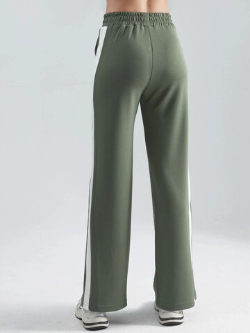 Wide leg Pantaloni di Hiccup in verde
