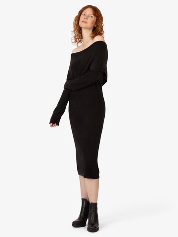 APART Knitted dress in Black