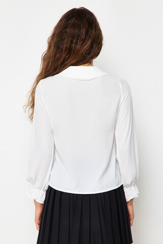 Chemisier Trendyol en blanc