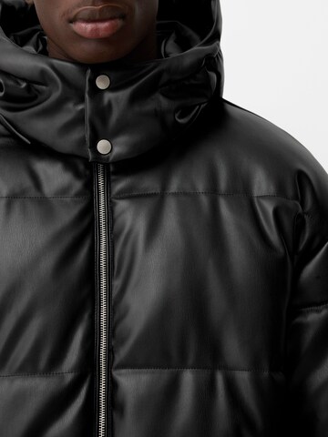 Bershka Jacke in Schwarz