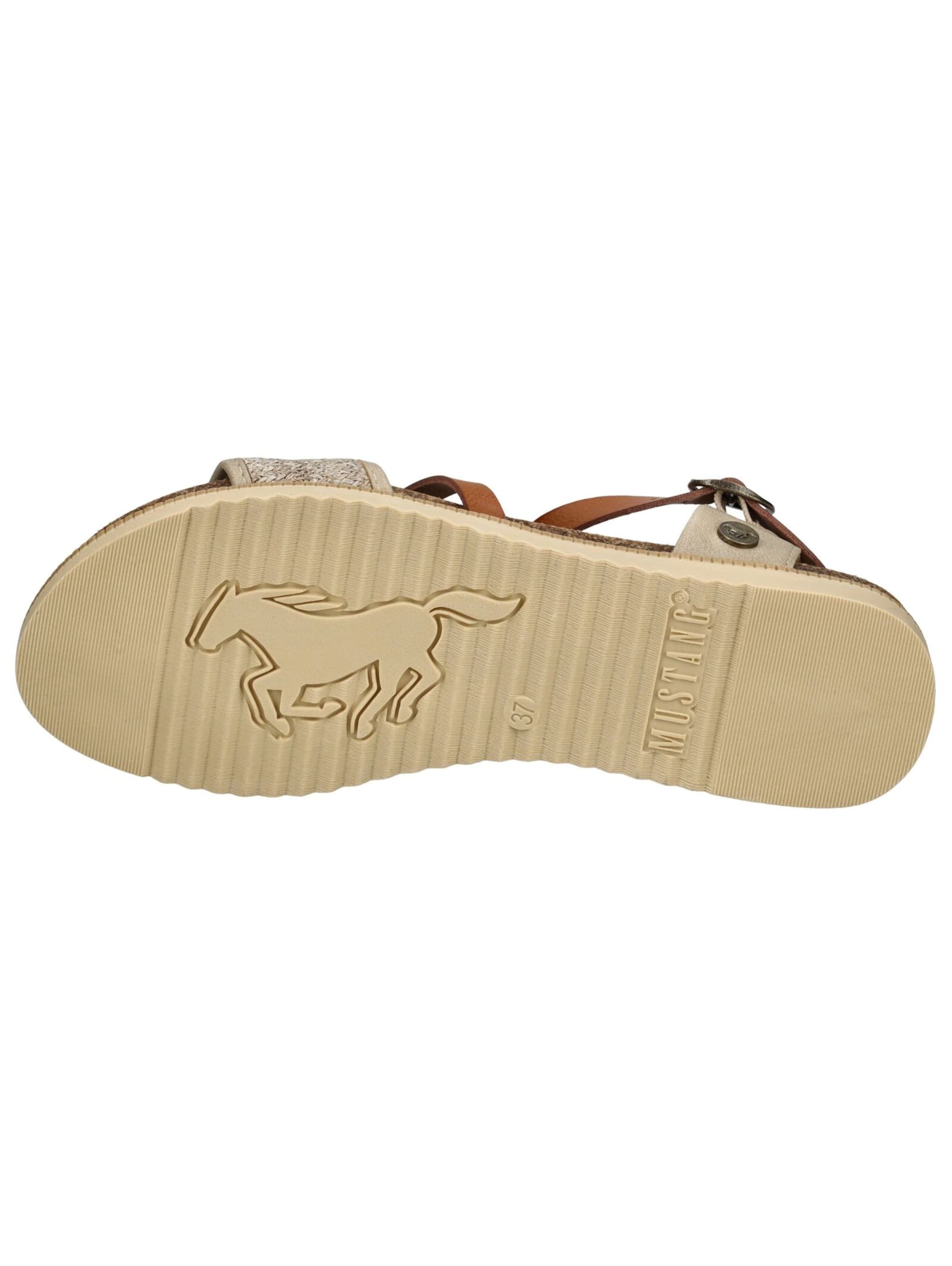 Sandalo con cinturino di MUSTANG in beige